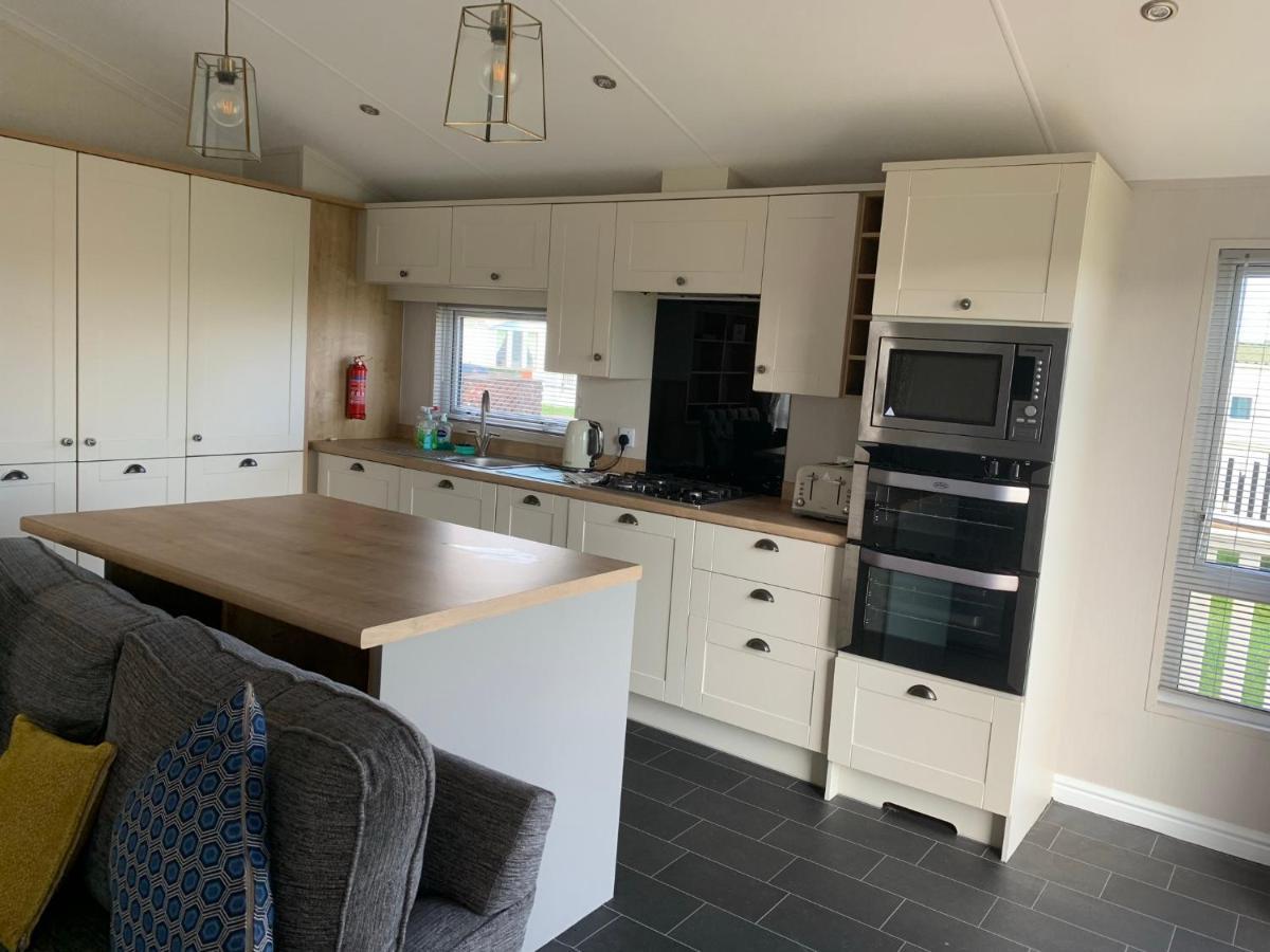 8 Birth Lodge On Cayton Bay Holiday Park Scarborough Exteriér fotografie